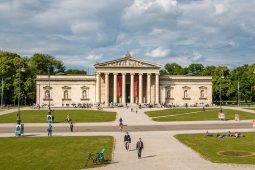 Front-Ansicht der Glypthothek in München